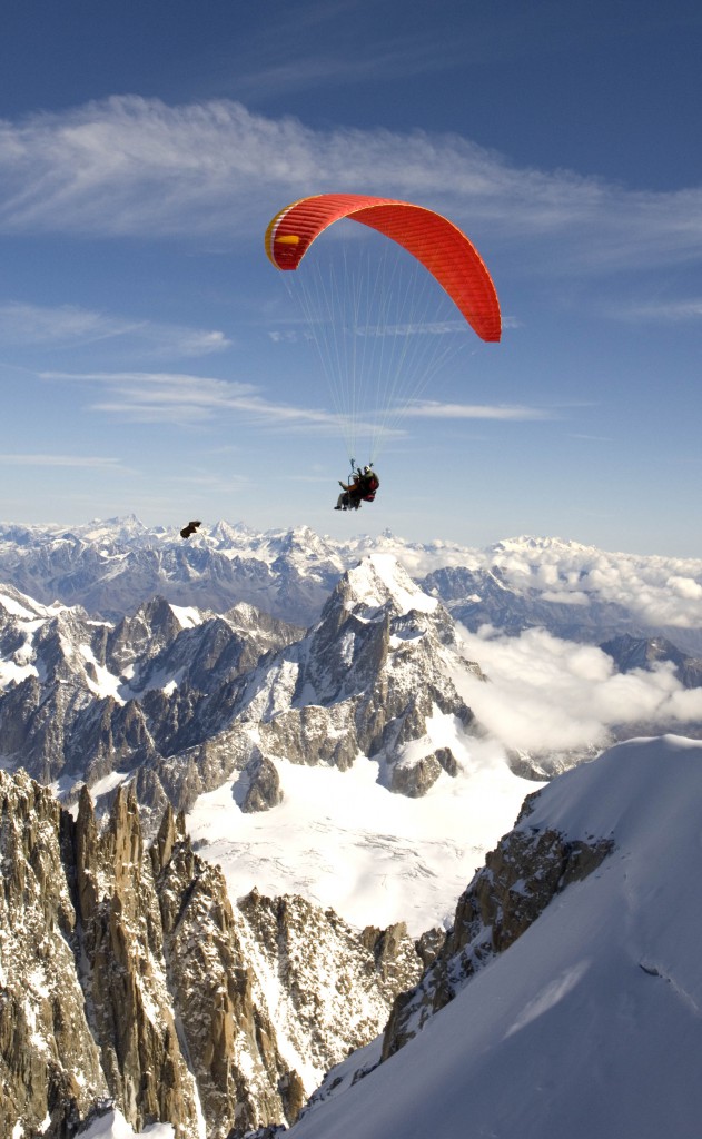 JOT et Sherkan survolent la chaîne du Mont-Blanc